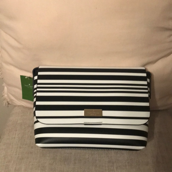 kate spade Handbags - Kate Spade Crossbody Bag